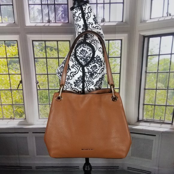 Michael Kors Handbags - MICHAEL KORS RAVEN LARGE LEATHER SHOULDER BAG